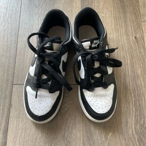 Nike Kids Black and White Sneakers - Dunks Low
